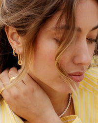 [[Farbe:Gold,shopthelook]]
