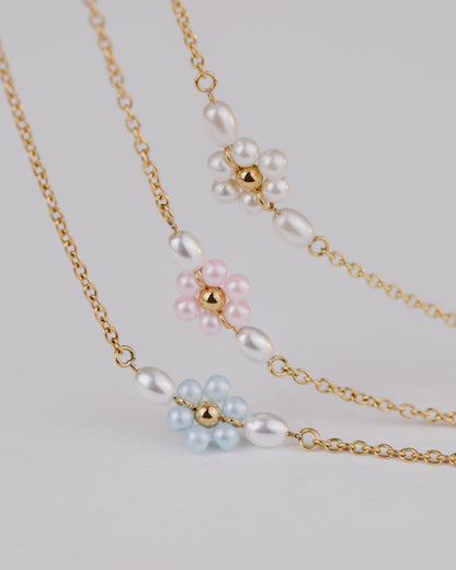 Forever Blue Daisy Necklace gold