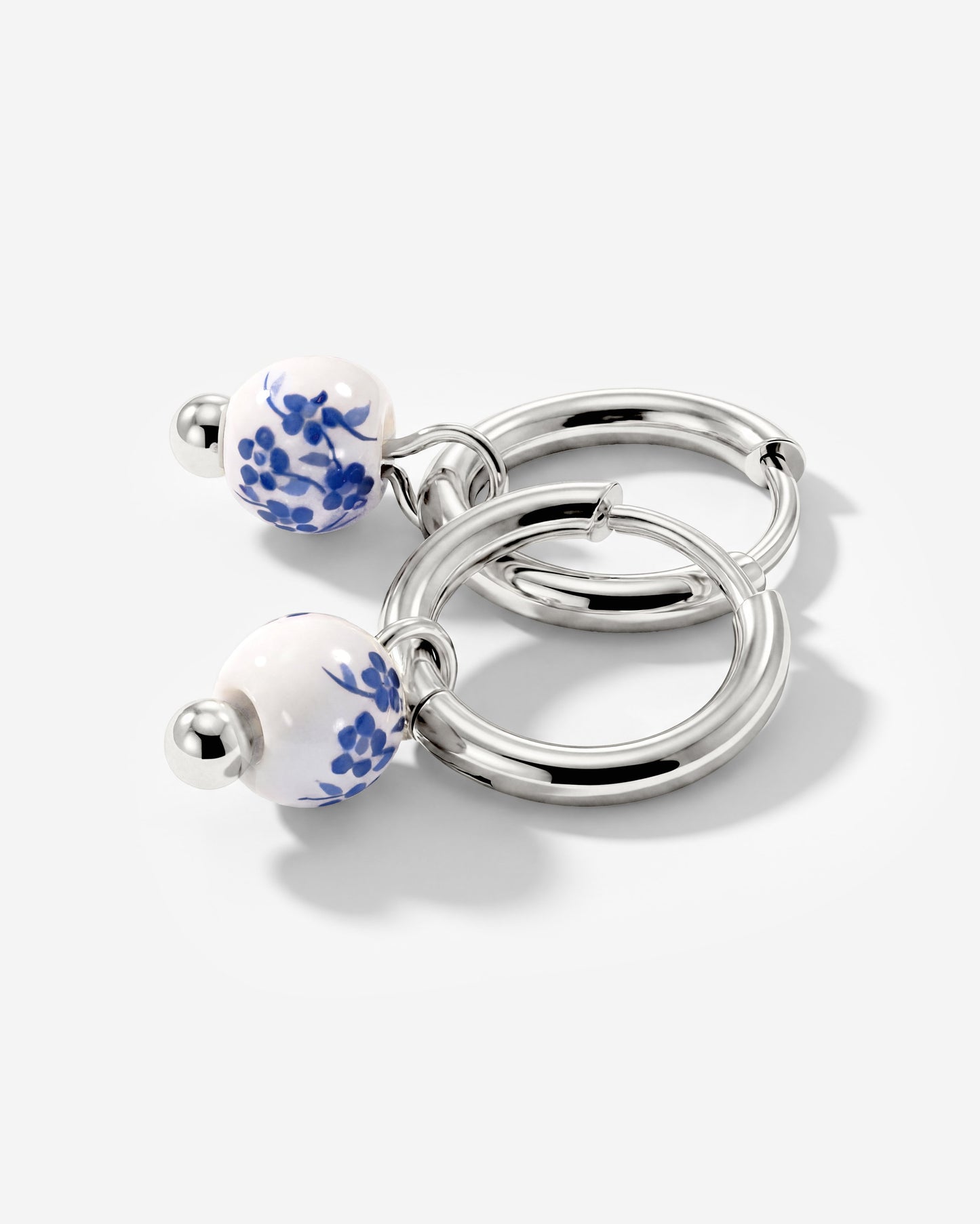 [[Color:Silver]]