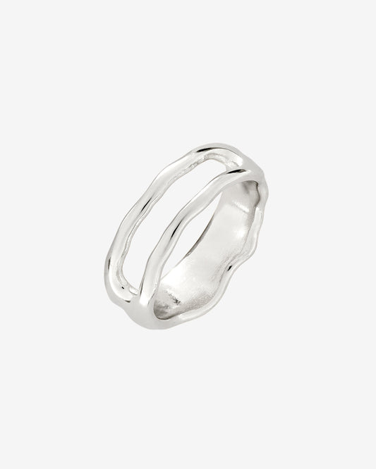 Flowing Gap Ring Silver