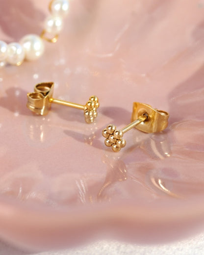 Blooming Studs Silver