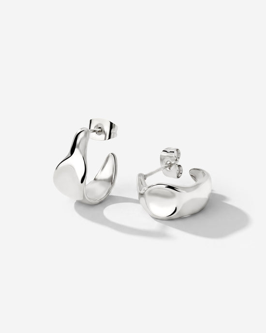 Liquid Shape Studs Baby
