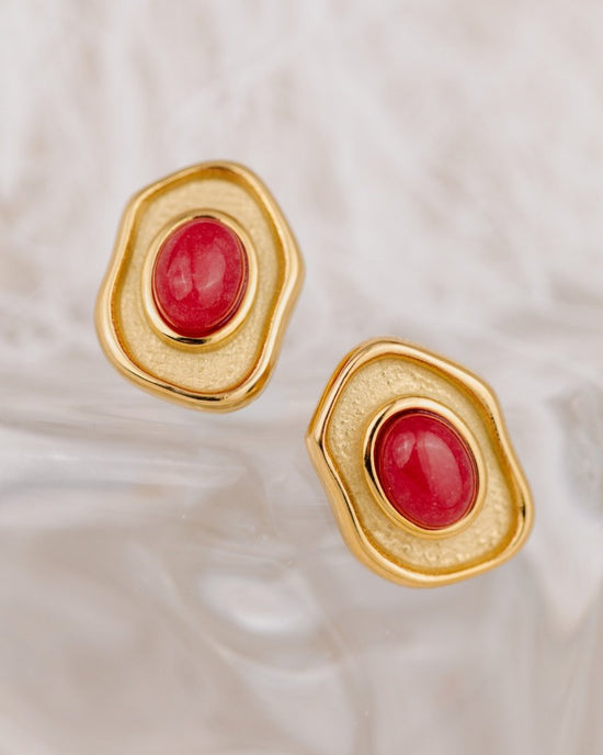 Scarlet Treasure Studs gold