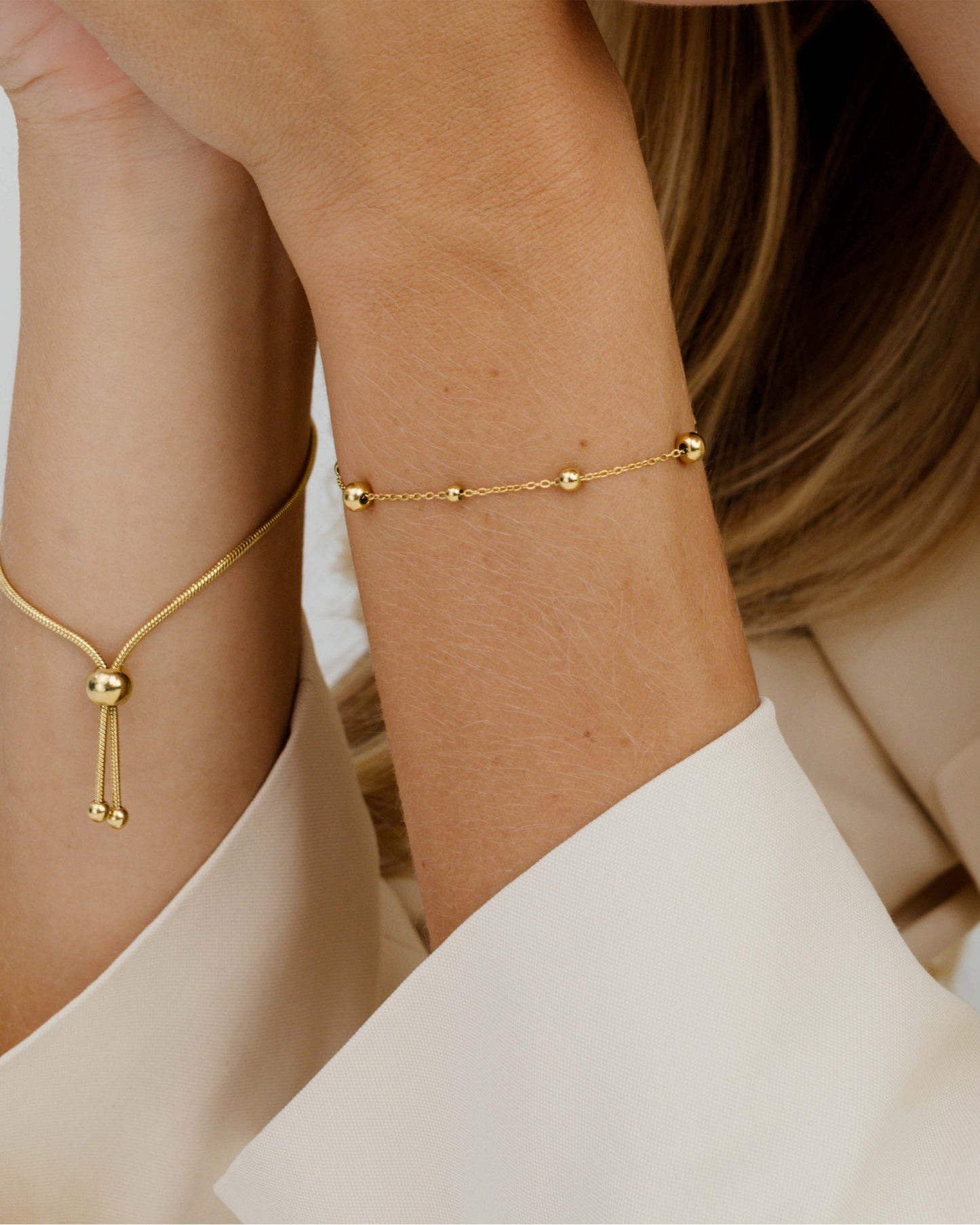 [[Color:Gold,shopthelook]]