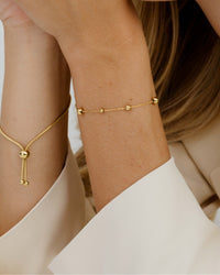 [[Color:Gold,shopthelook]]