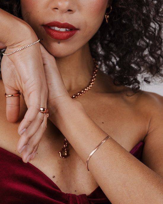 Slim Herringbone Bracelet Rose Gold