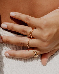 [[Color:Rose Gold,shopthelook]]