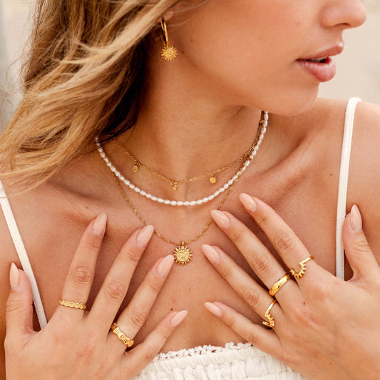 Free Sunny Swirl Necklace gold