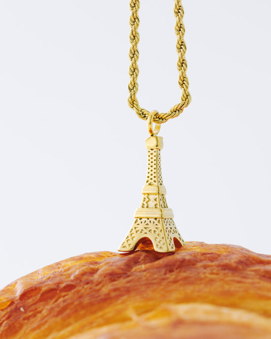 L'Amour Necklace Gold