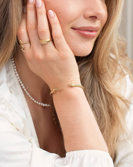 Charming Nicolas Bangle gold