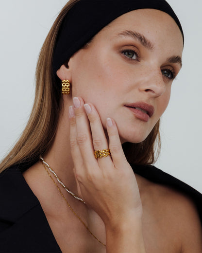 Reverie Ring gold