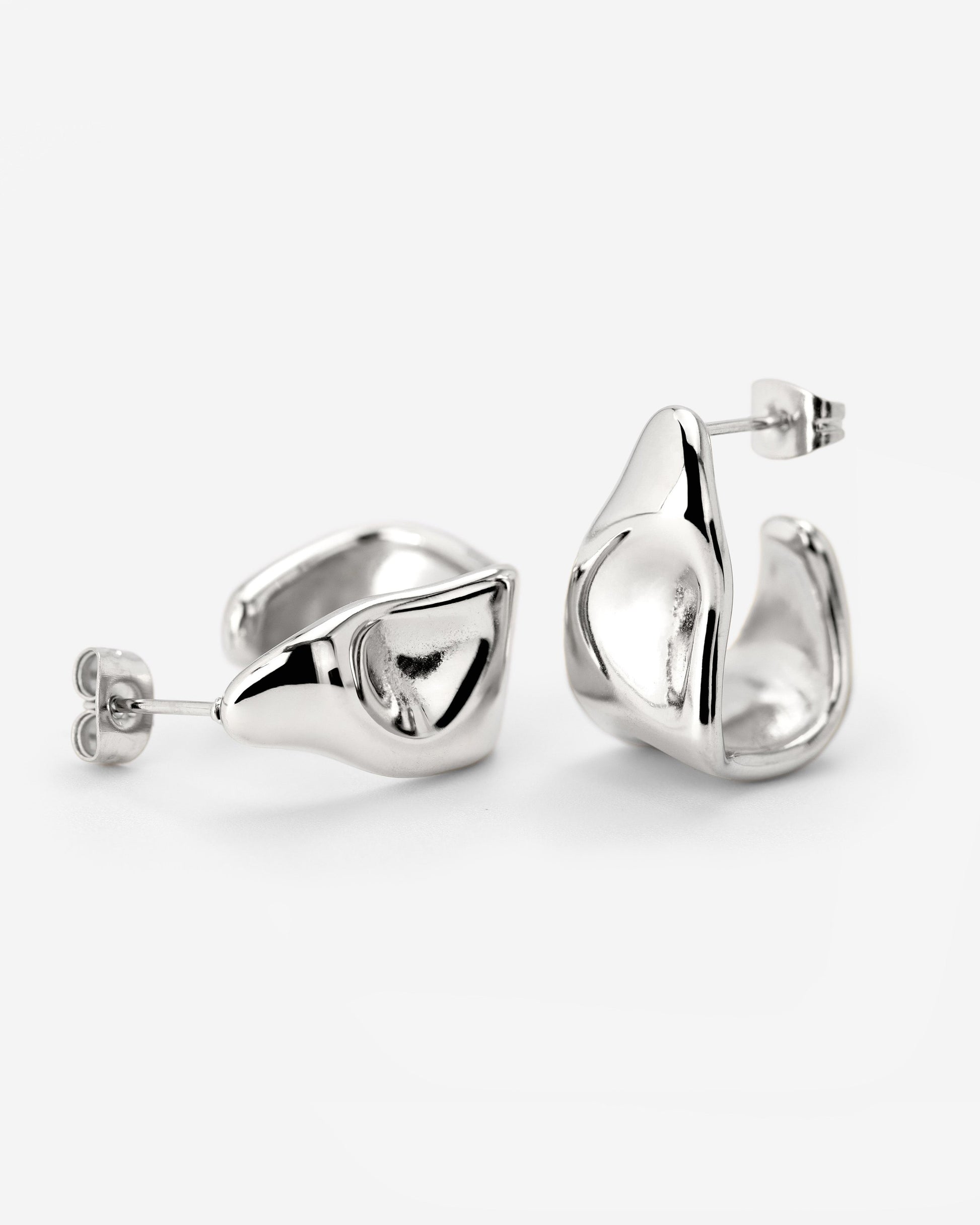 Liquid Shape Studs Silver
