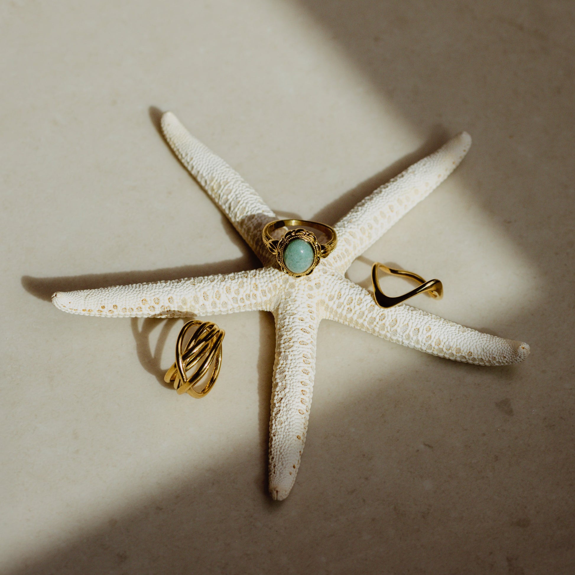 Tides Ring Gold