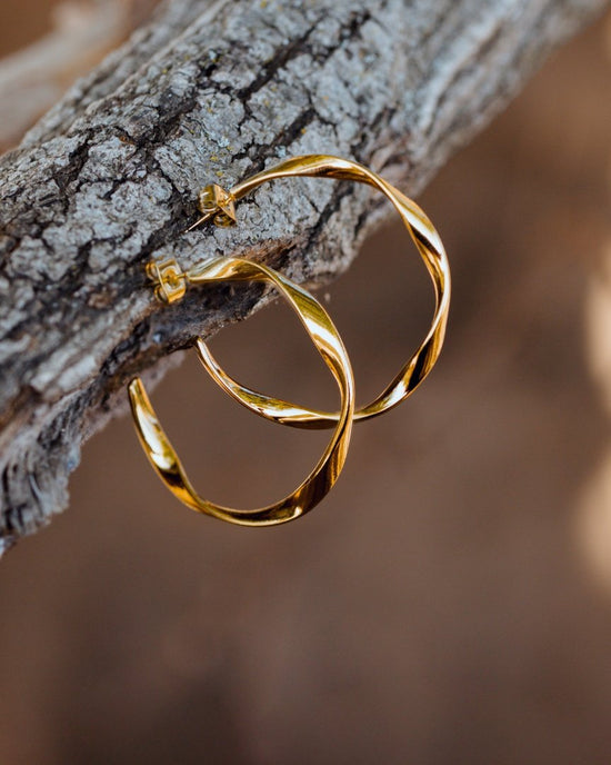 Sahira Hoop Studs Medium Silver