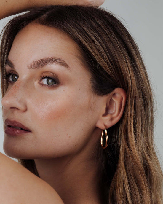 Timeless Oval Hoops Rose Gold