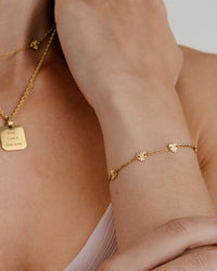 [[Farbe:Gold,shopthelook]]
