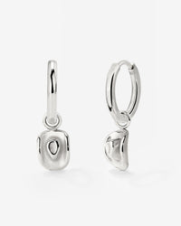 [[Color:Silver]]