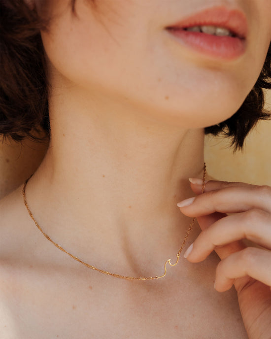 Wavey Necklace