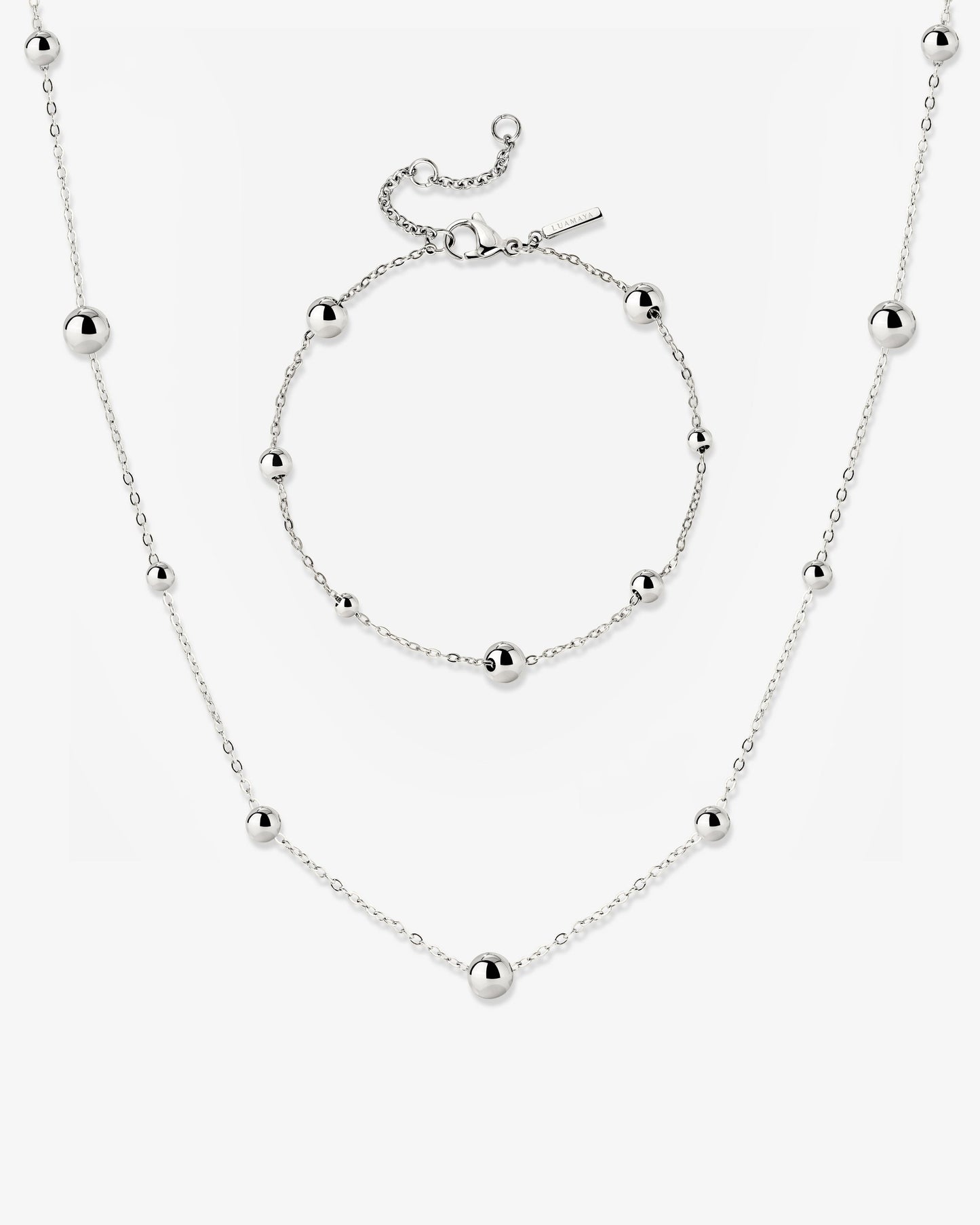 [[Color:Silver]]