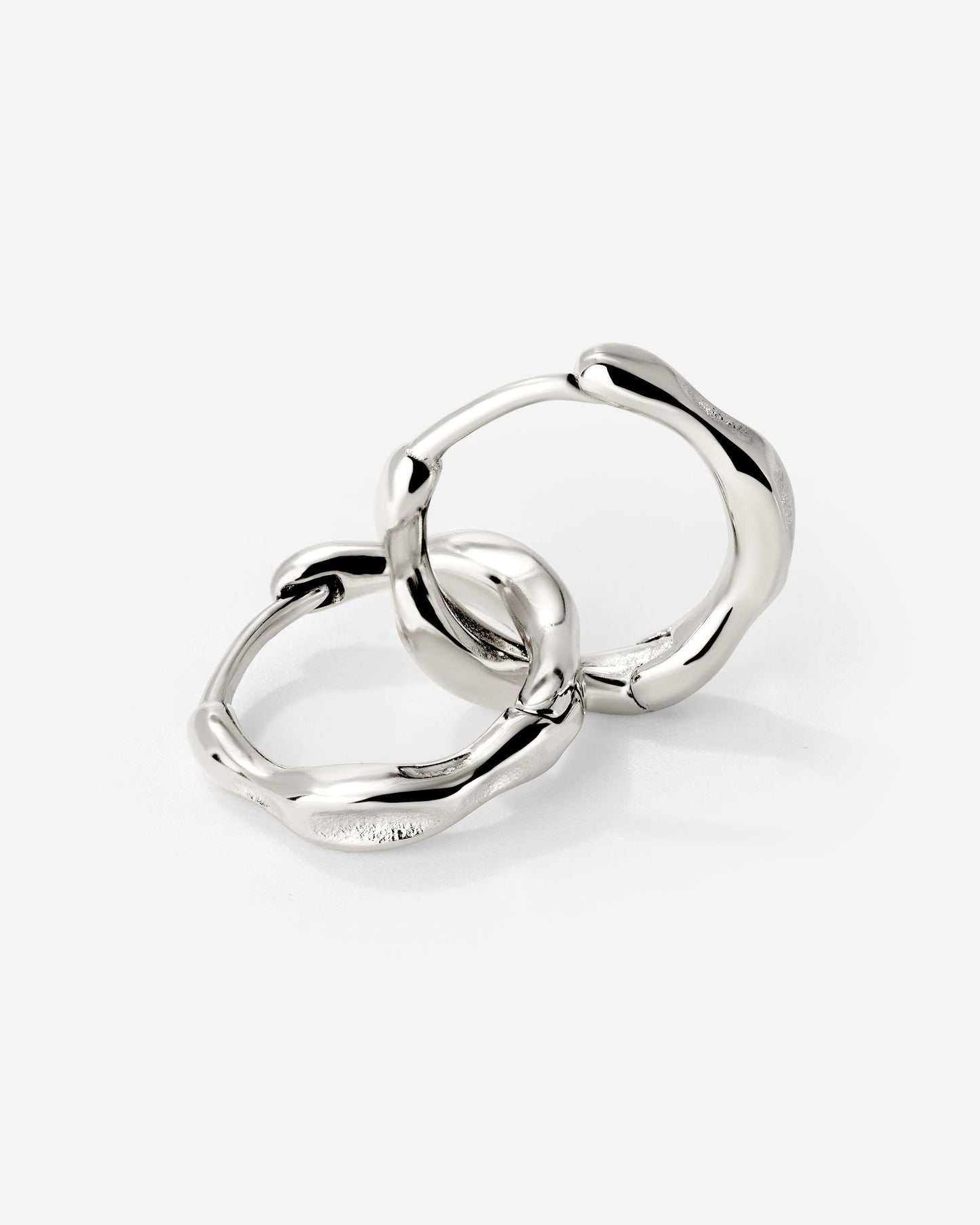 [[Color:Light silver]]
