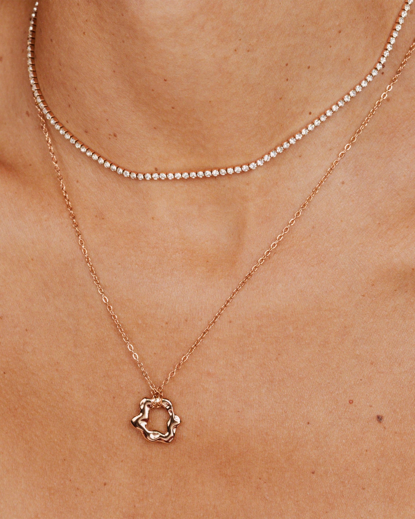[[Color:Rose Gold,shopthelook]]