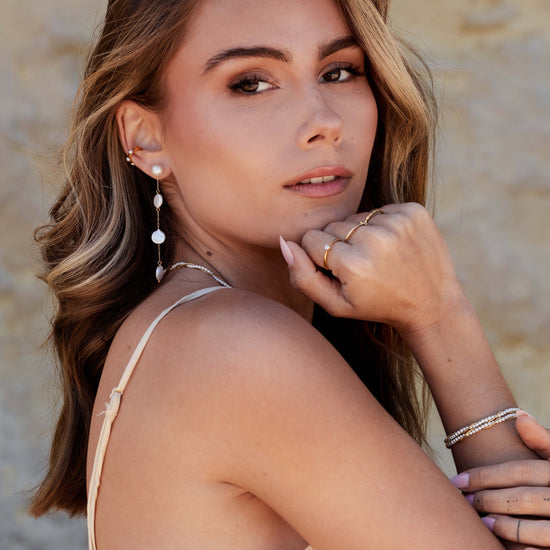 Pure Love Pearl Earrings gold