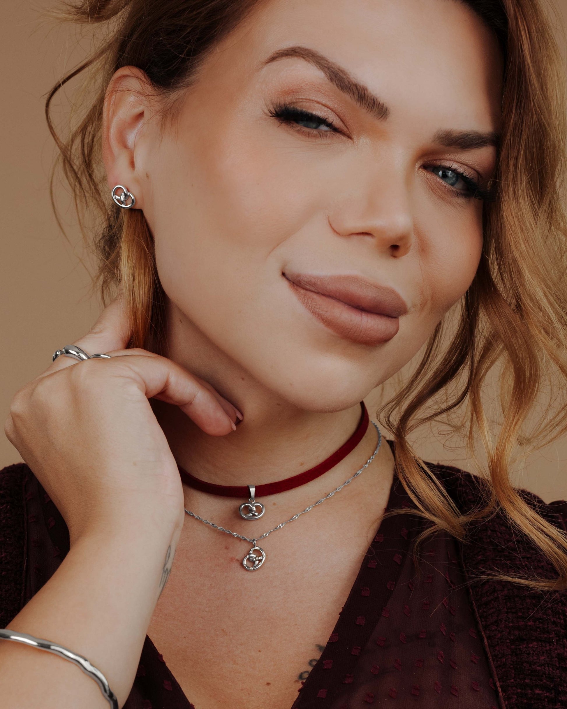 Pretzel Babe Studs Silver