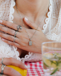 [[Color:Silver,shopthelook]]