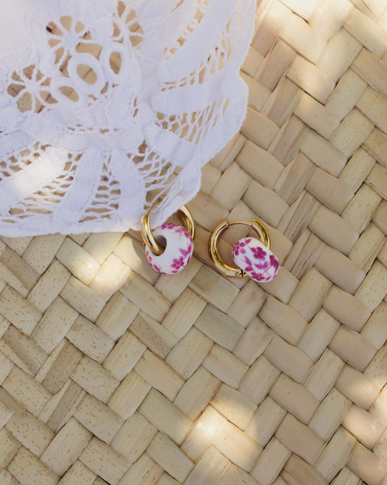 Chunky Pink Flower Tile Hoop Set Medium