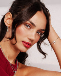[[Farbe:Silber,shopthelook]]