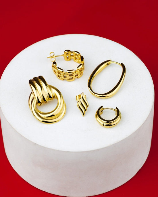 Lustrous Studs Rose Gold