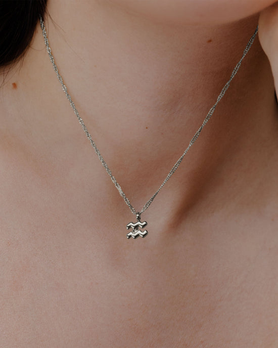 Aquarius Bubble Necklace Silver