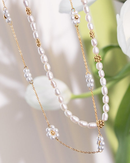 Blossom Pearl Choker Silver