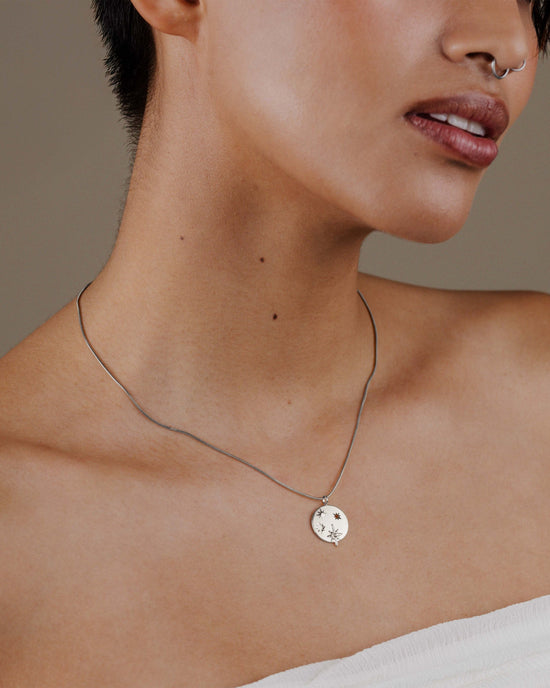 Shiny Stars Necklace Silver