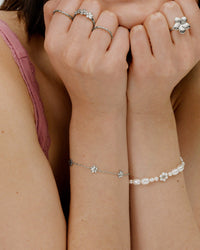 [[Color:Silver,shopthelook]]