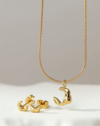 [[Color:Gold]]