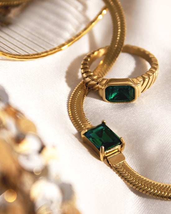 Brilliant Emerald Ring Rose Gold