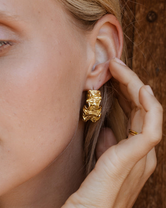 Cute Coral Hoops Gold