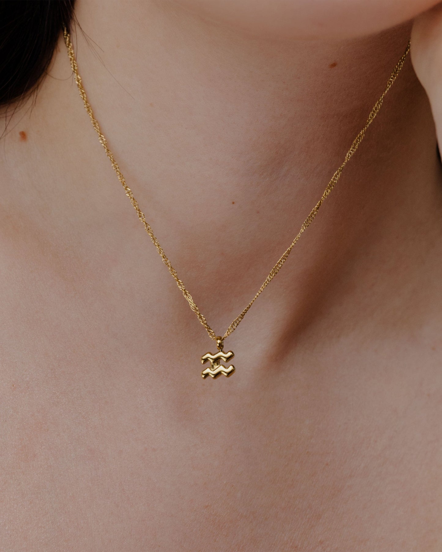 [[Color:gold]]