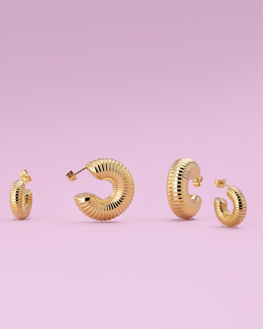 [[Color:Gold]]