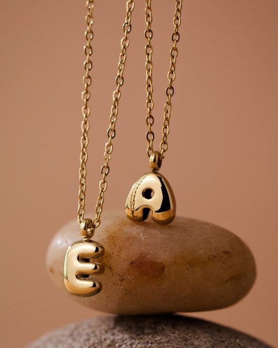 Bubble Letter Necklace gold
