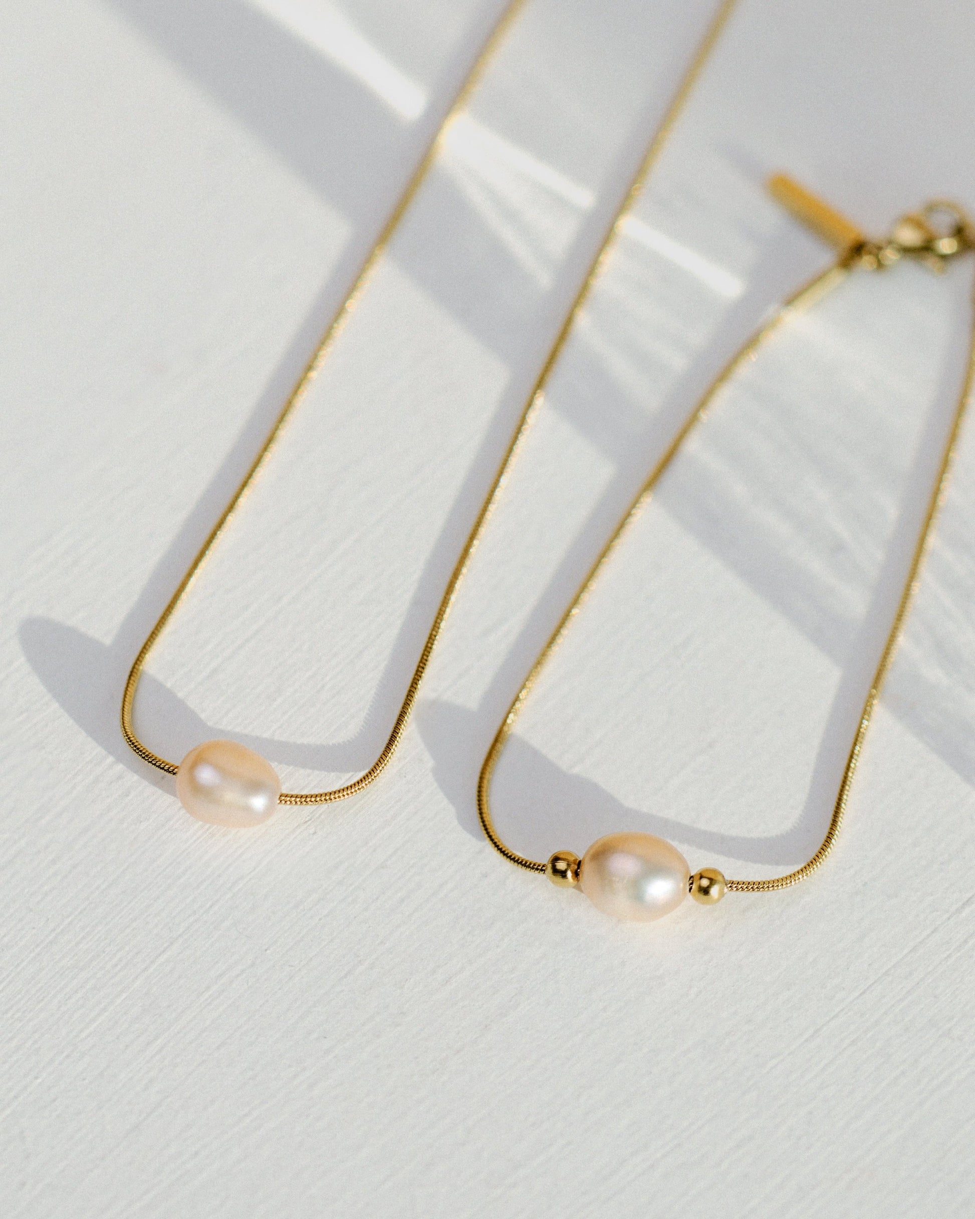 Blush Pearl Bracelet Gold