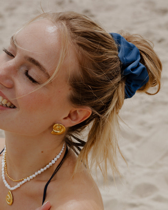 Shimmering Scrunchie Intense