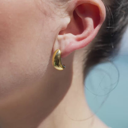 Huggie Studs Rose Gold