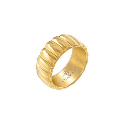 Azora Ring Gold