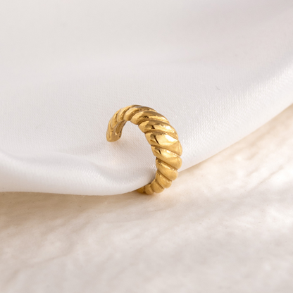 Towel Twist Ear Cuff Gold