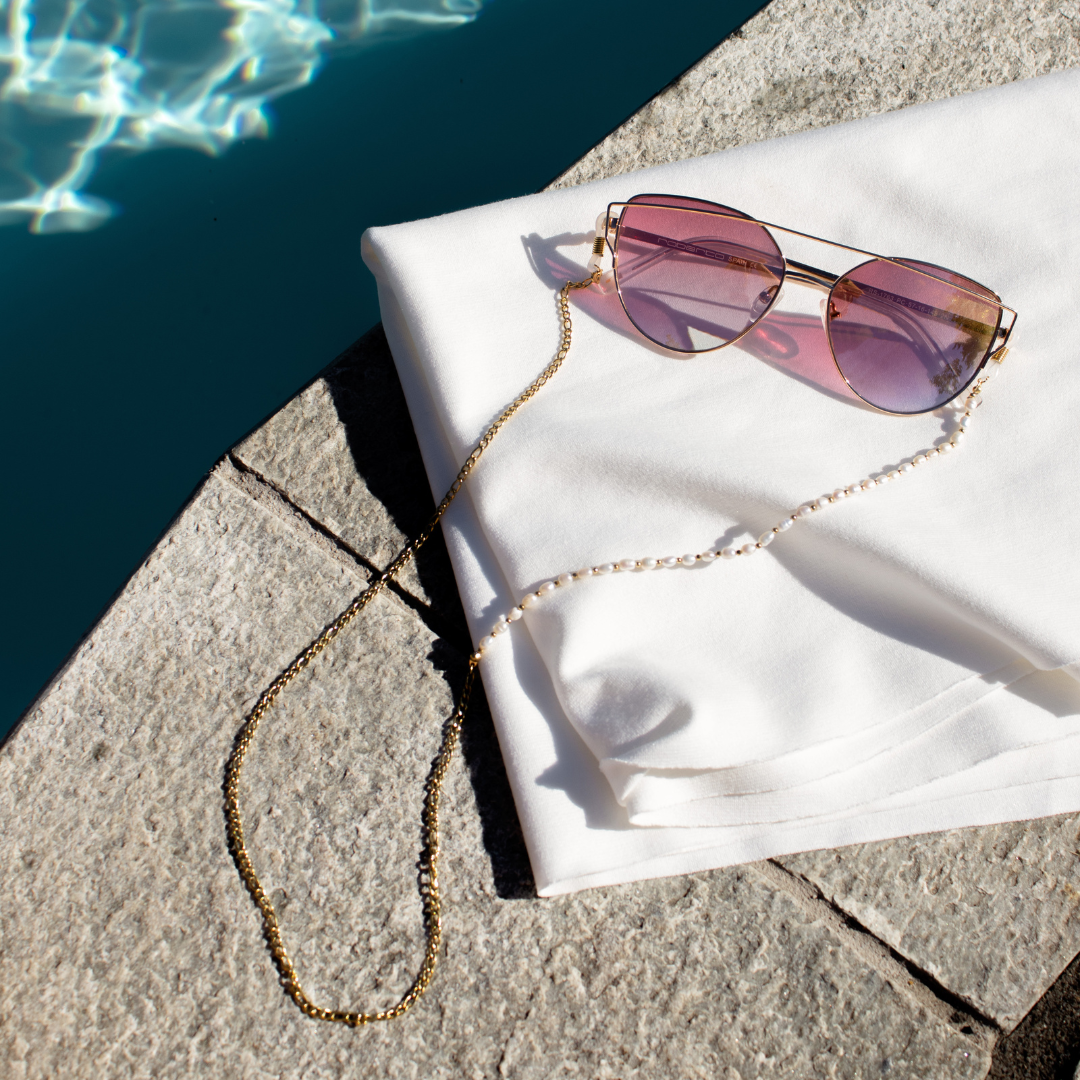 Pearly Sunglasses Chain Gold